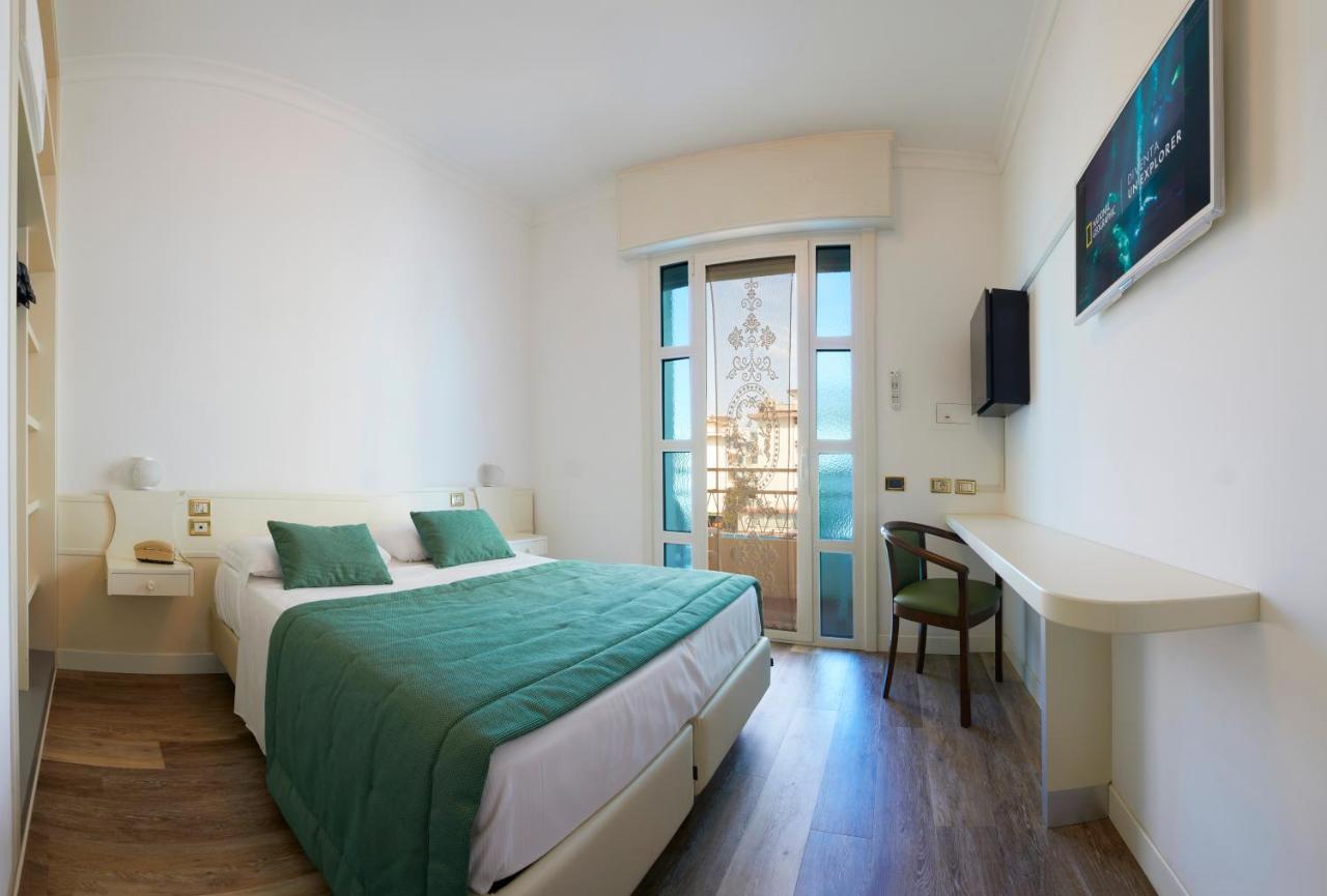 Ruhl Beach Hotel & Suites Lido di Jesolo Buitenkant foto