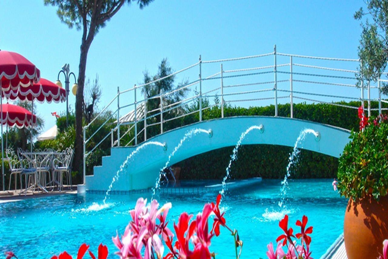 Ruhl Beach Hotel & Suites Lido di Jesolo Buitenkant foto