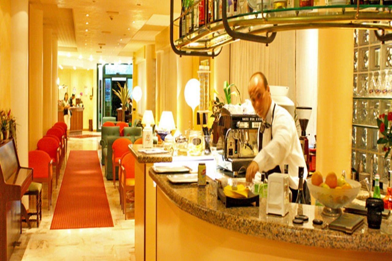 Ruhl Beach Hotel & Suites Lido di Jesolo Buitenkant foto