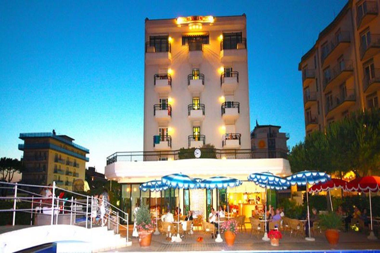 Ruhl Beach Hotel & Suites Lido di Jesolo Buitenkant foto