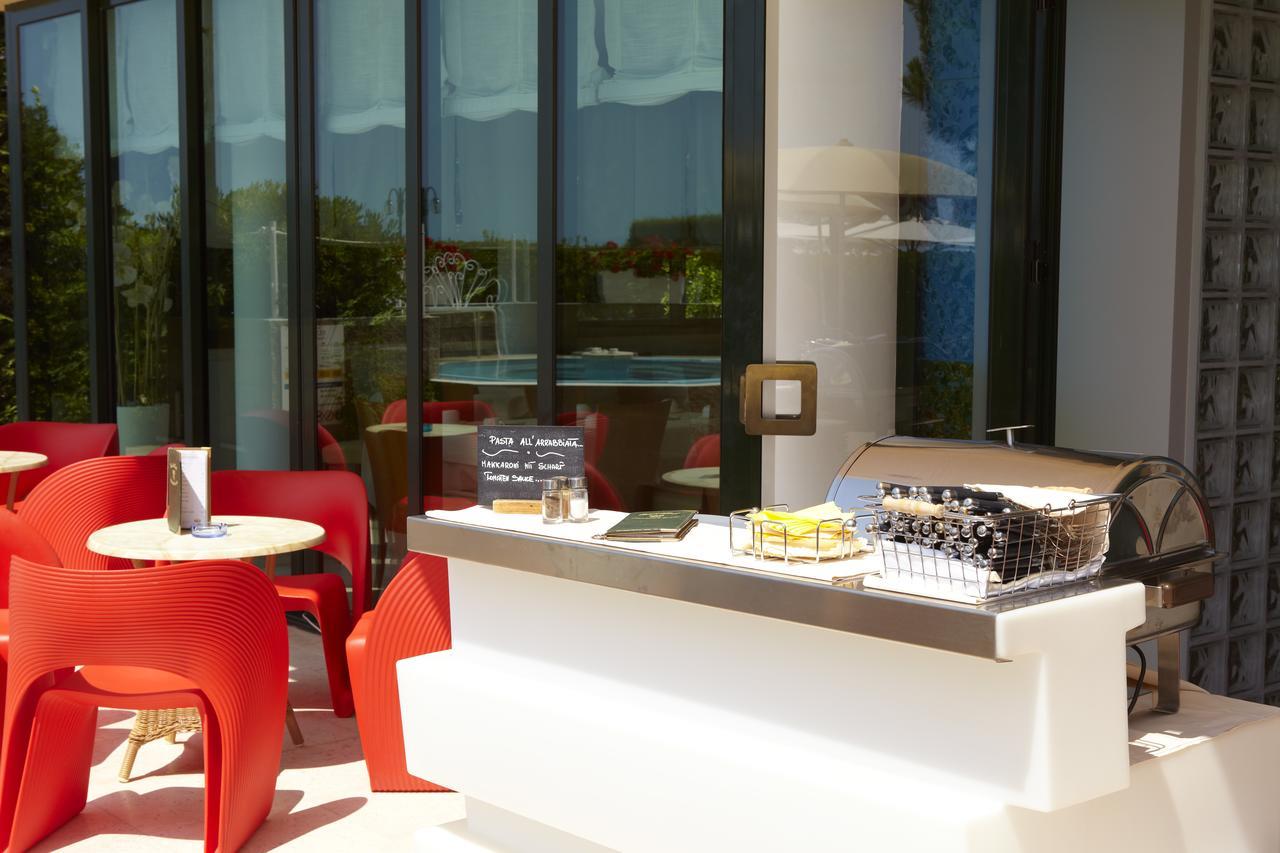 Ruhl Beach Hotel & Suites Lido di Jesolo Buitenkant foto