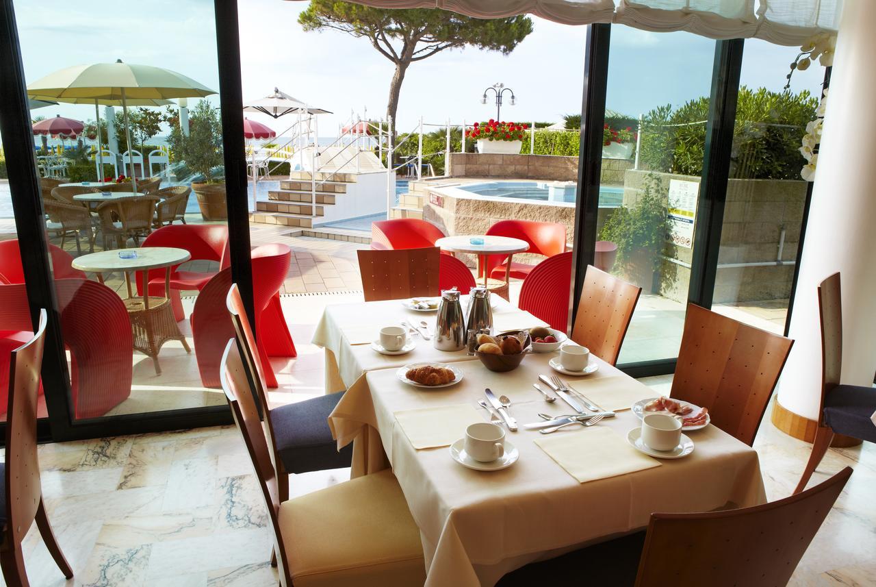 Ruhl Beach Hotel & Suites Lido di Jesolo Buitenkant foto