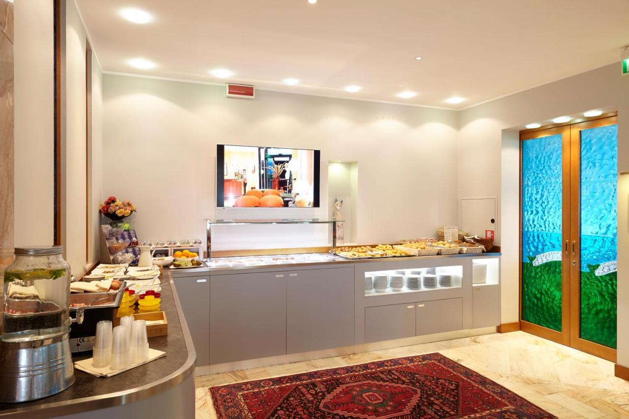 Ruhl Beach Hotel & Suites Lido di Jesolo Buitenkant foto